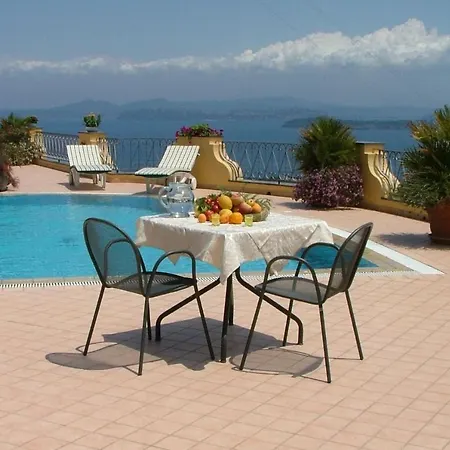 Cretaio Sleeps 4 Pool 아파트