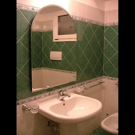 Cretaio Sleeps 4 Pool 아파트 *