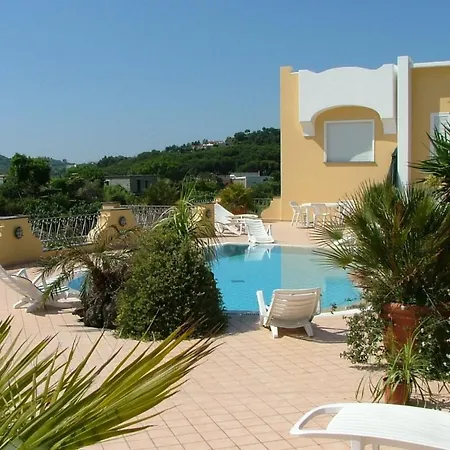 Cretaio Sleeps 4 Pool 이스키아